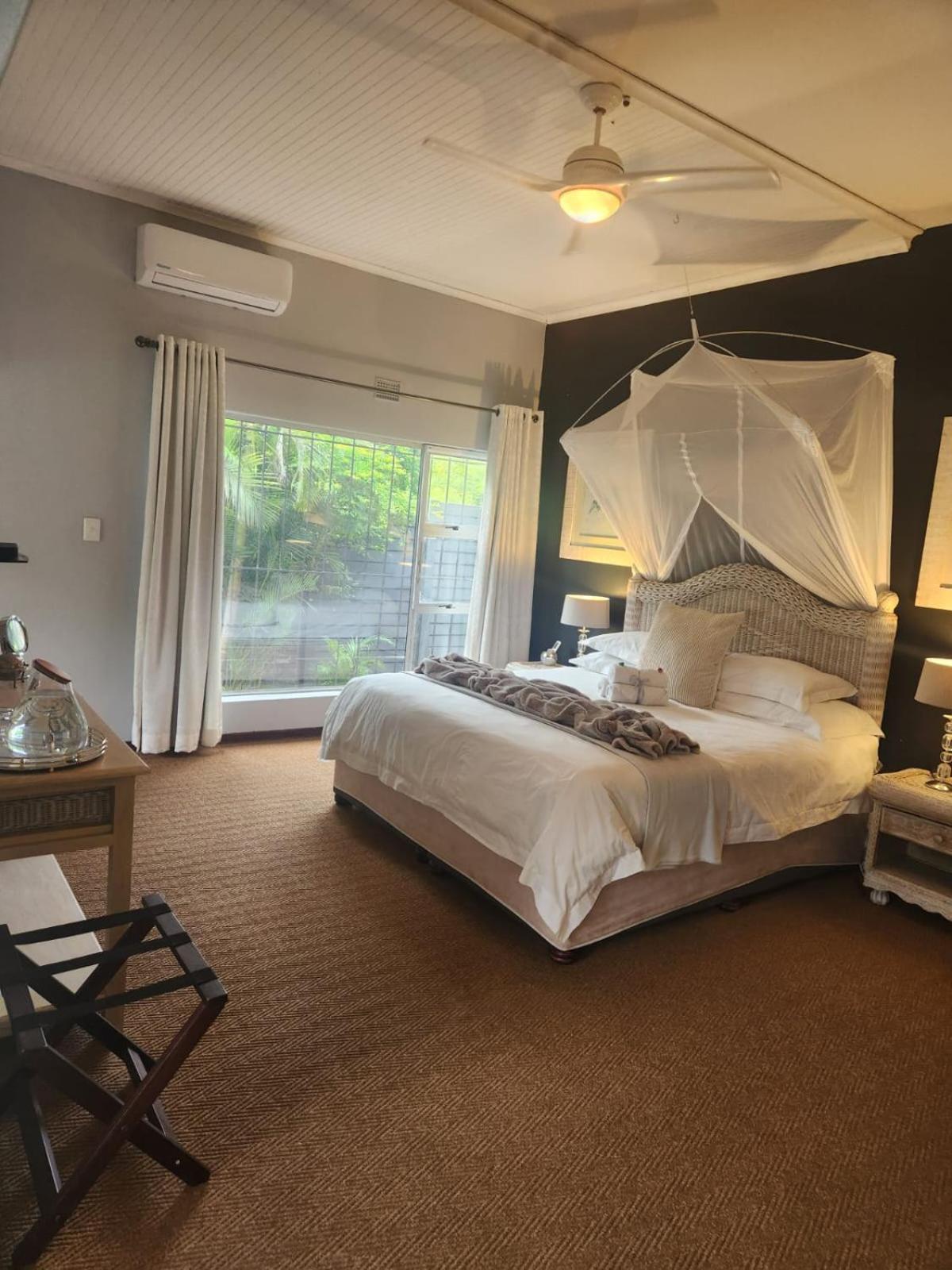 Hillton Manor Guest House Richards Bay Exterior foto
