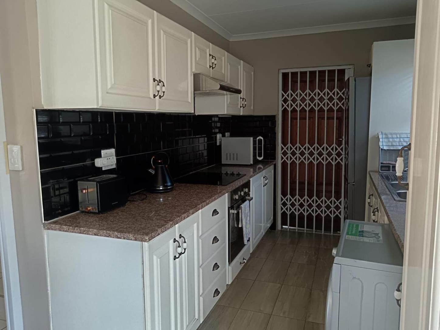Hillton Manor Guest House Richards Bay Exterior foto